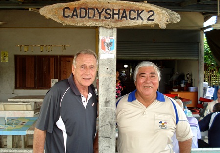 Winner Dale Murphy, left, with runner up Herb Ishinaga.